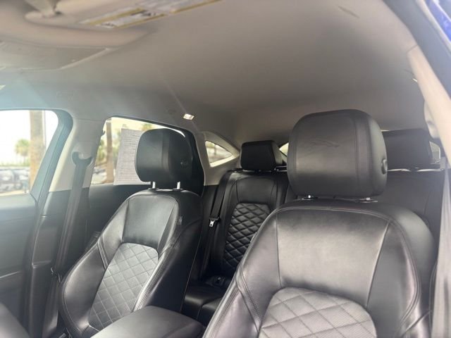 Used 2020 Blue Jaguar SE image 10