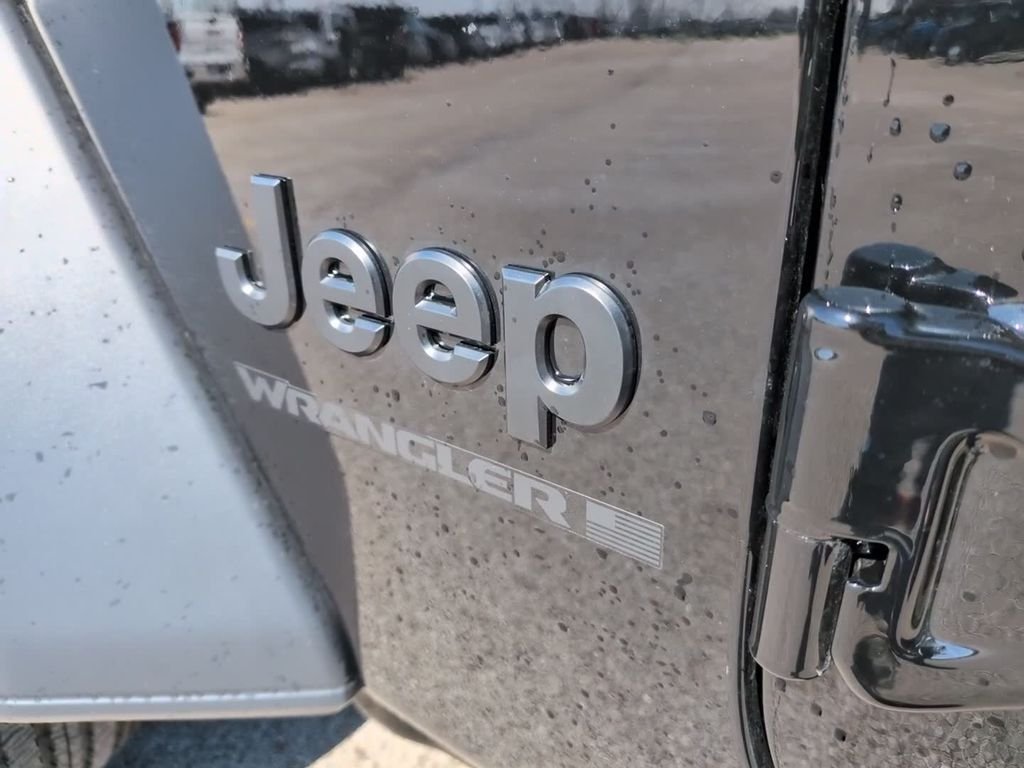 New 2026 Black Clear-Coat Exterior Paint Jeep Sport image 13