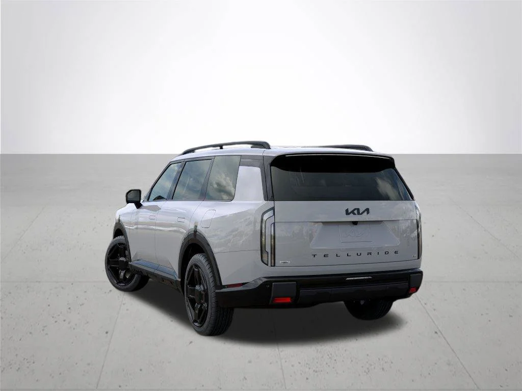 New 2027 Wolf Gray Kia X-LINE SX image 4