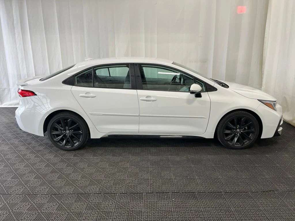 Used 2023 White Toyota SE image 3