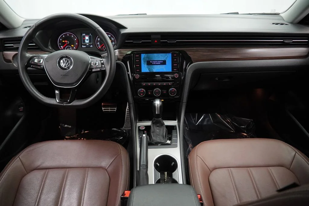 Used 2022 White Volkswagen 2.0T Limited Edition image 28