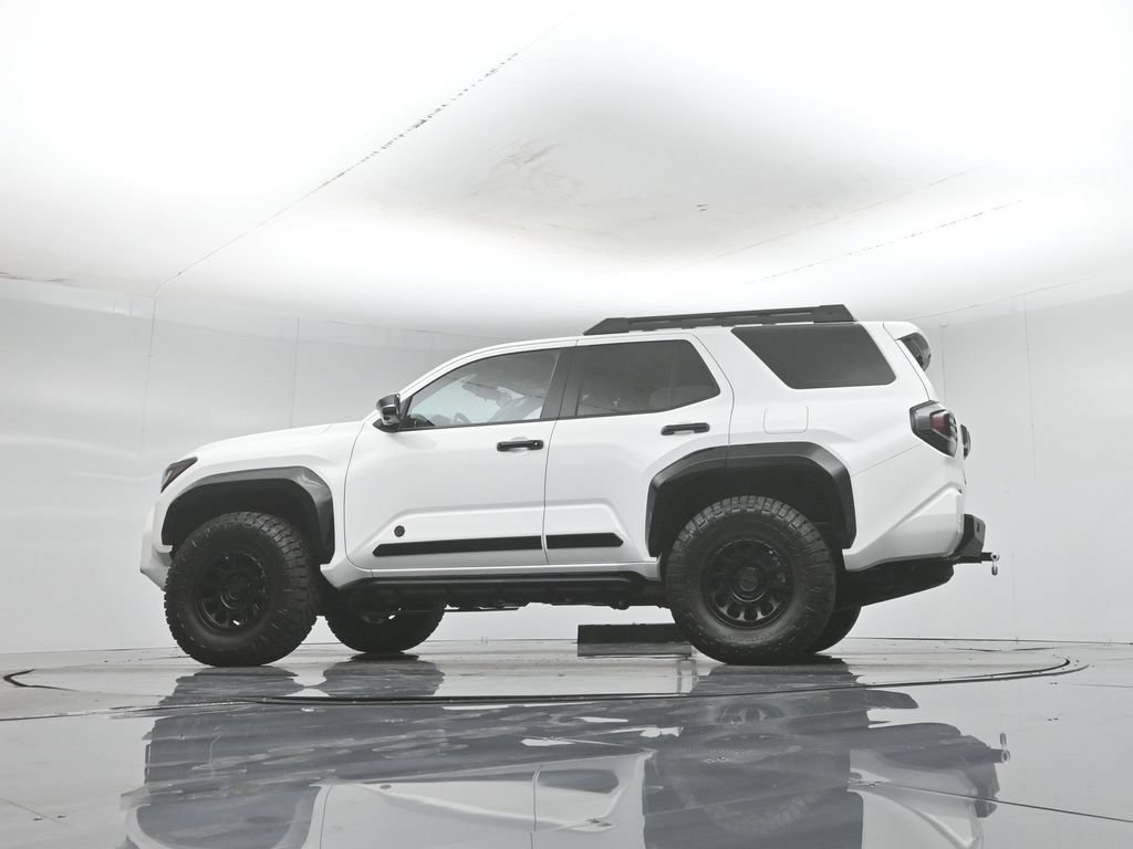 Used 2025 White Toyota Trailhunter image 55