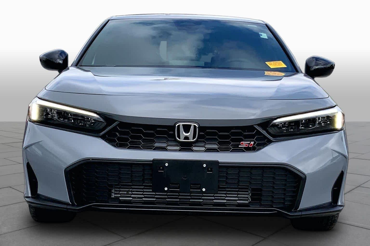 Used 2026 Urban Gray Pearl Honda  image 4