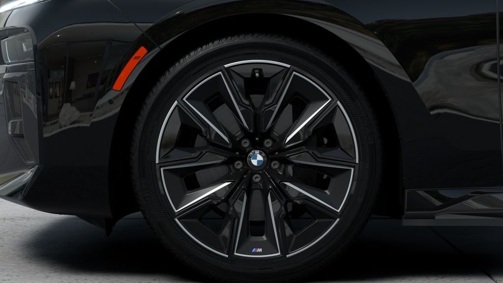 Certified Used 2026 Black Sapphire Metallic BMW xDrive60 image 35