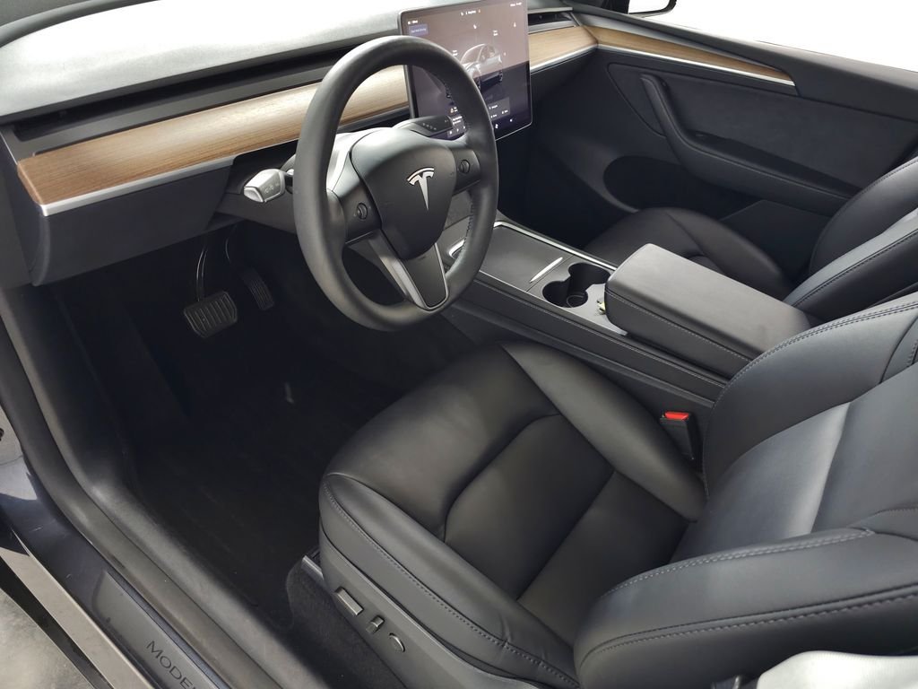 Used 2024 Stealth Gray Tesla Long Range image 16