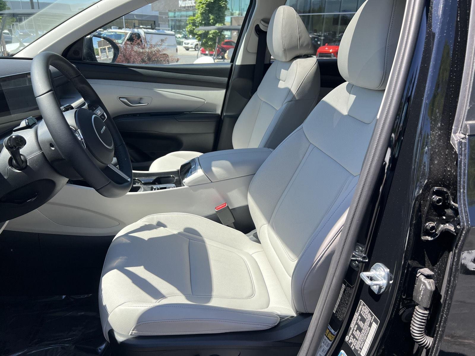 New 2026 Phantom Black Hyundai SEL Premium image 28