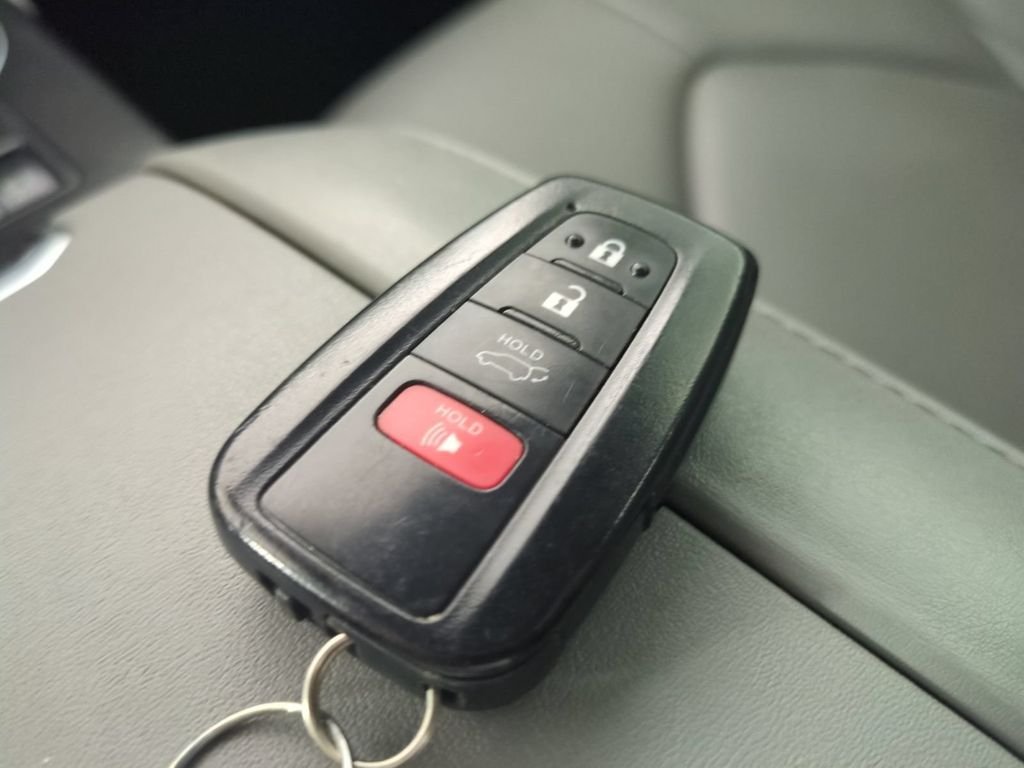 2021 Toyota Highlander XLE - Photo 40
