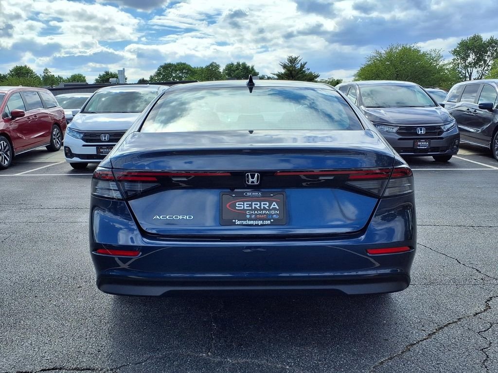 New 2026 Canyon River Blue Honda SE image 16