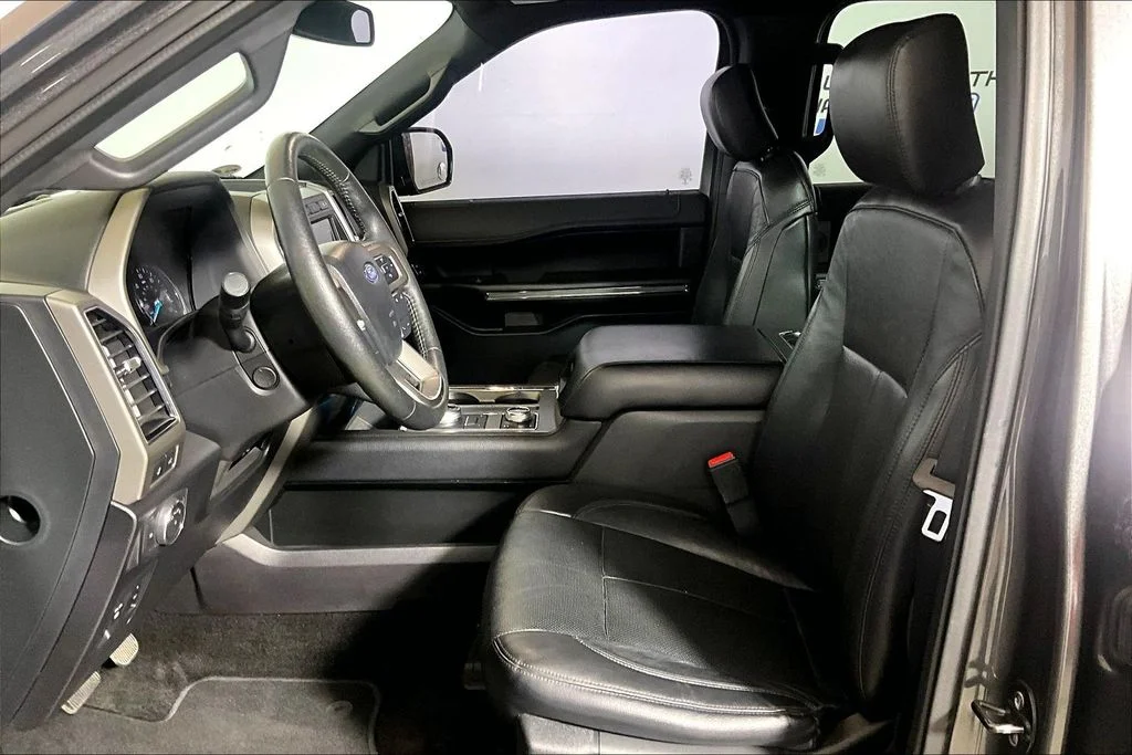 Certified Used 2018 Magnetic Ford XLT image 20