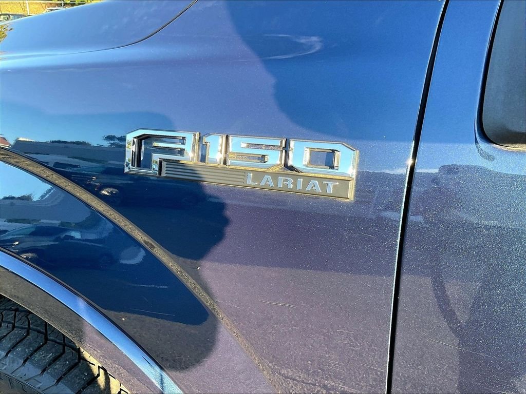 Used 2020 Blue Ford Lariat image 29