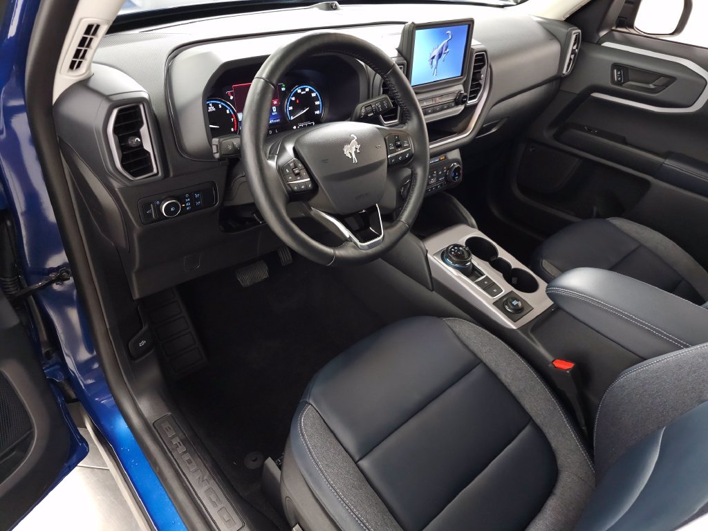 Used 2023 Blue Ford Outer Banks image 15