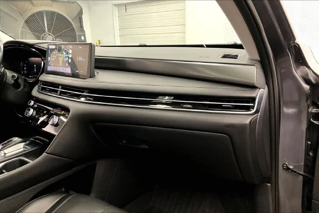 Used 2022 Graphite Shadow INFINITI LUXE image 19