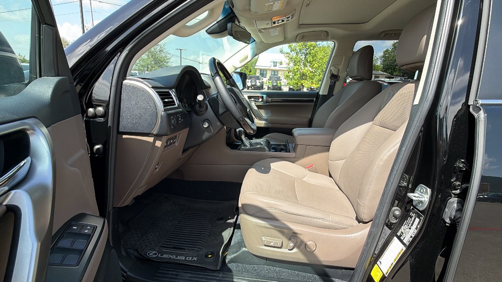 Certified Used 2023 Onyx Black Lexus GX 460 Premium image 11