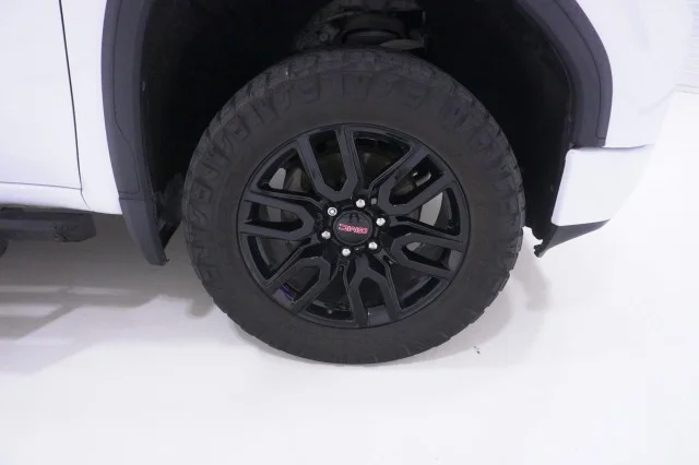 Used 2020 WHITE GMC Elevation image 5