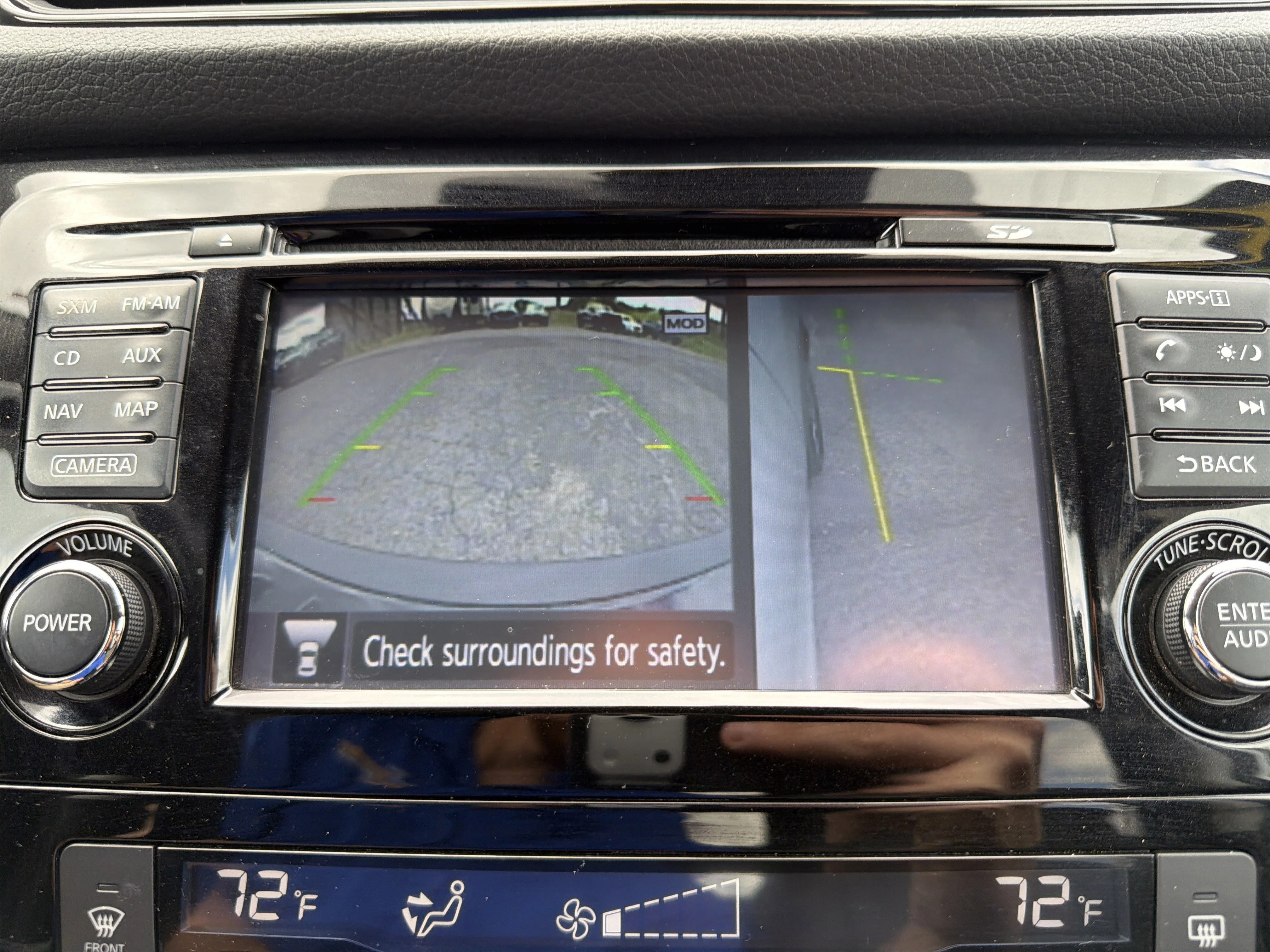 Used 2017 Brilliant Silver Nissan SL image 33