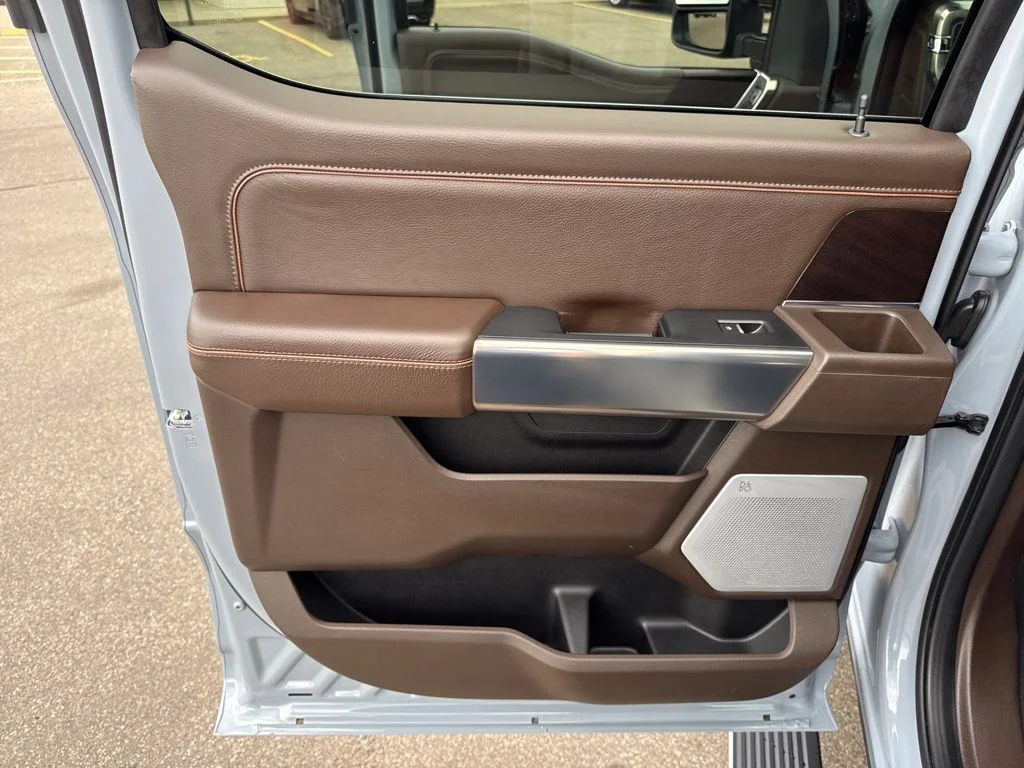 Used 2025 Glacier Gray Metallic TriCoat Ford King Ranch image 33