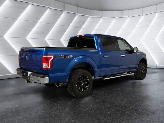 Used 2017 Blue Ford XLT image 4