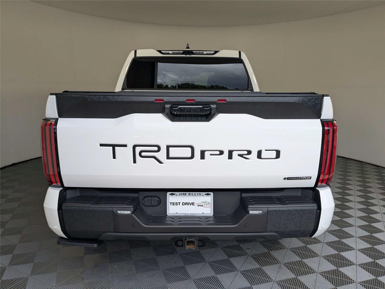 2025 Toyota Tundra TRD Pro - Photo 6