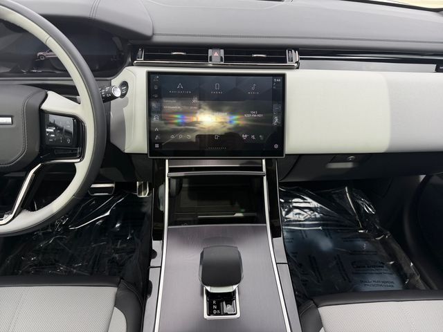 Certified Used 2026 Blue Land Rover Dynamic SE image 15