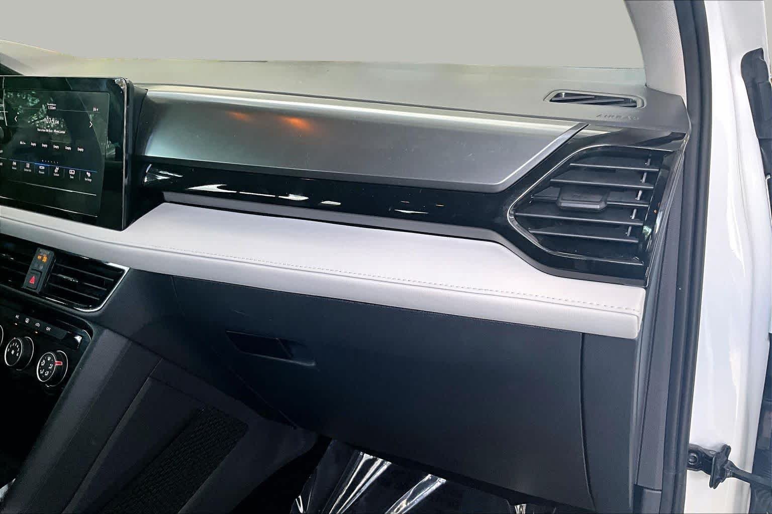 Certified Used 2025 Pure White Volkswagen S image 18