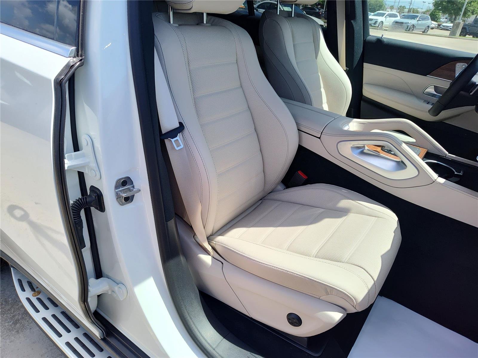 New 2026 Polar White Mercedes-Benz GLE 450 image 12