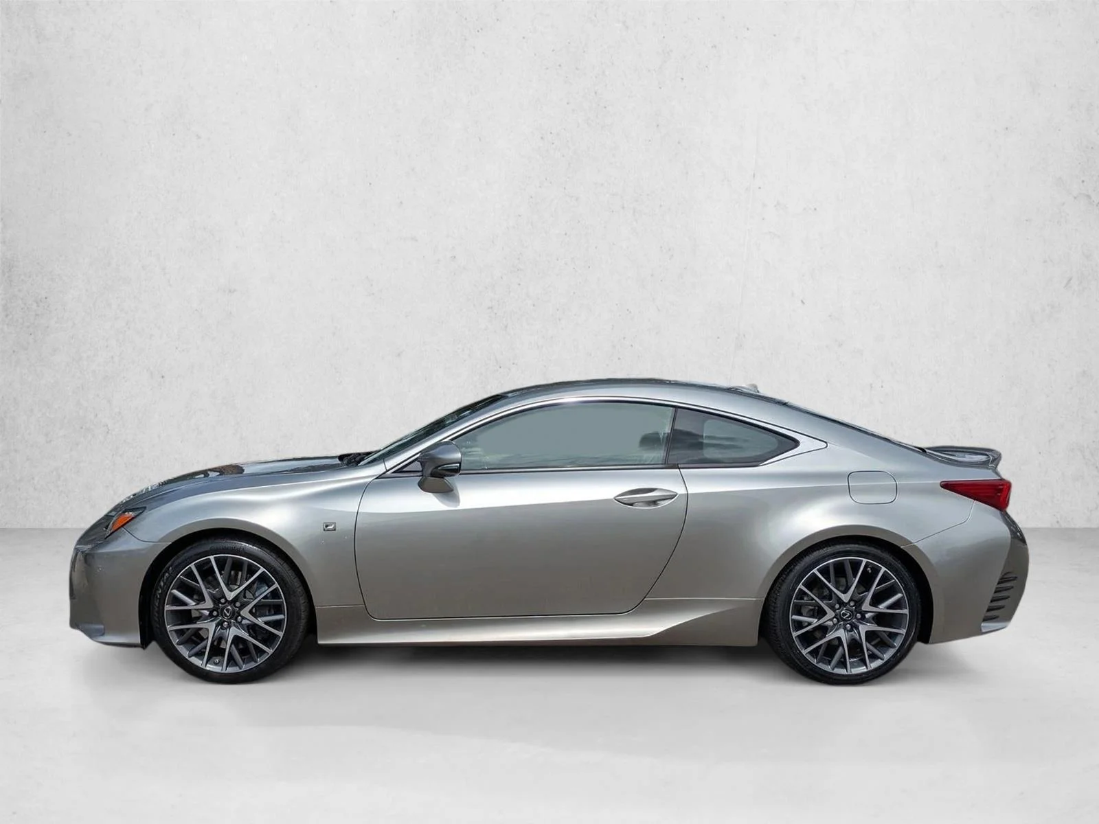 Used 2016 Atomic Silver Lexus  image 9