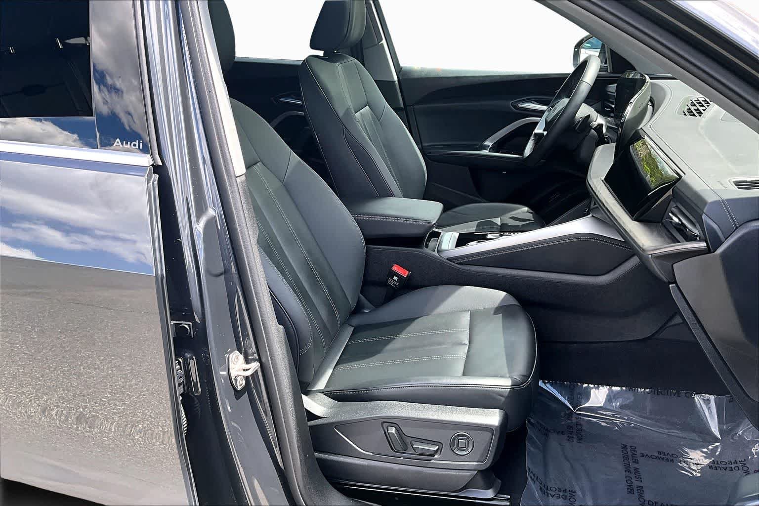 Used 2025 Tambora Gray Metallic Audi Premium Plus image 9