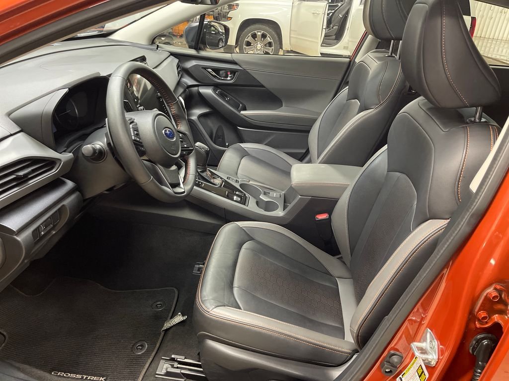 Used 2025 Beige Subaru Limited image 15