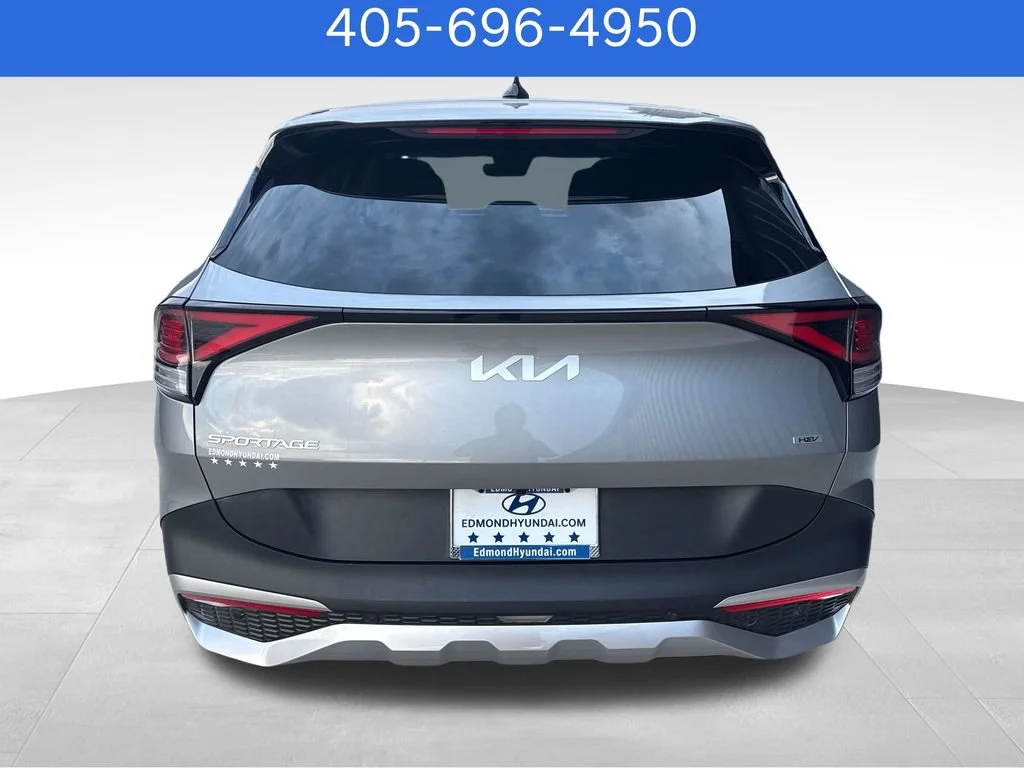 Pre-Owned 2023 Kia Sportage Hybrid LX