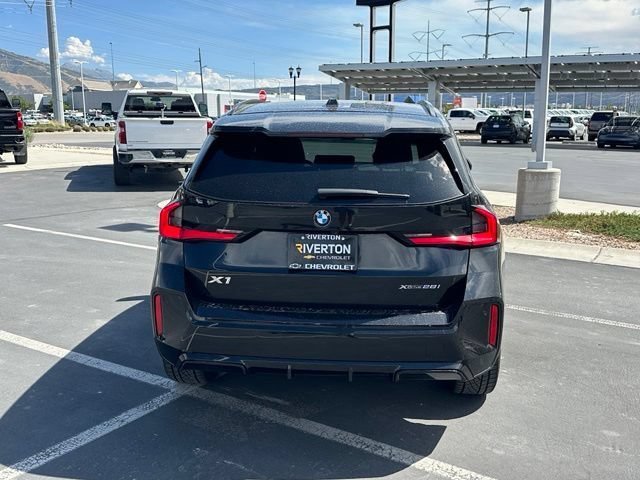 Used 2023 Black BMW xDrive28i image 5