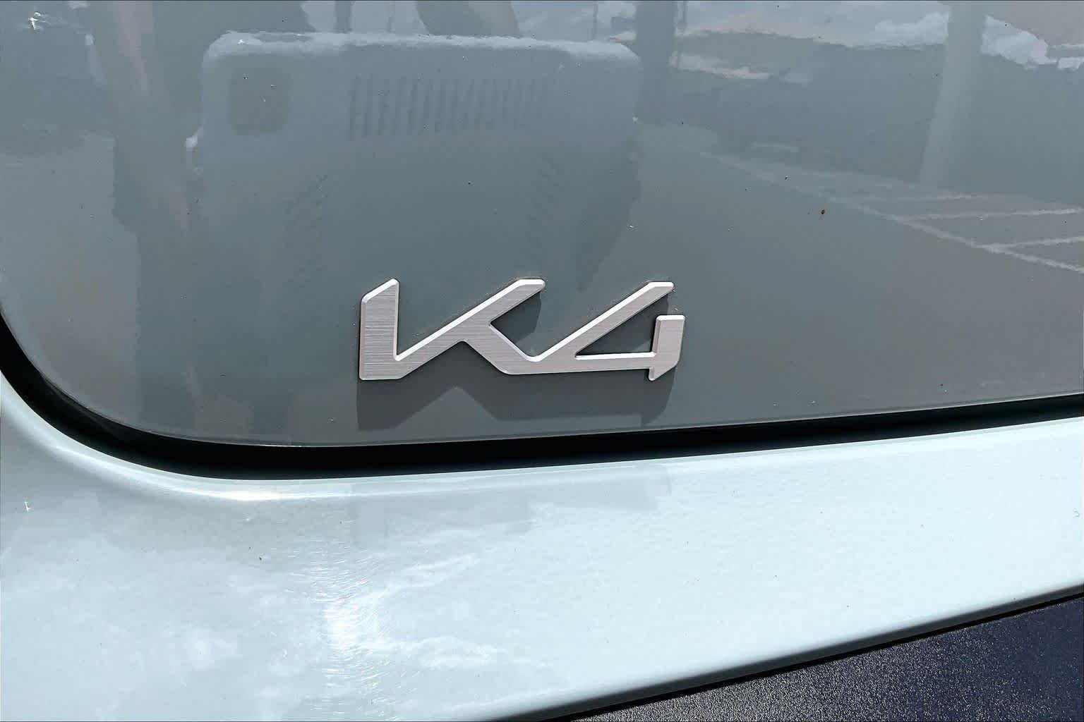 Used 2025 Morning Haze Kia LXS image 10