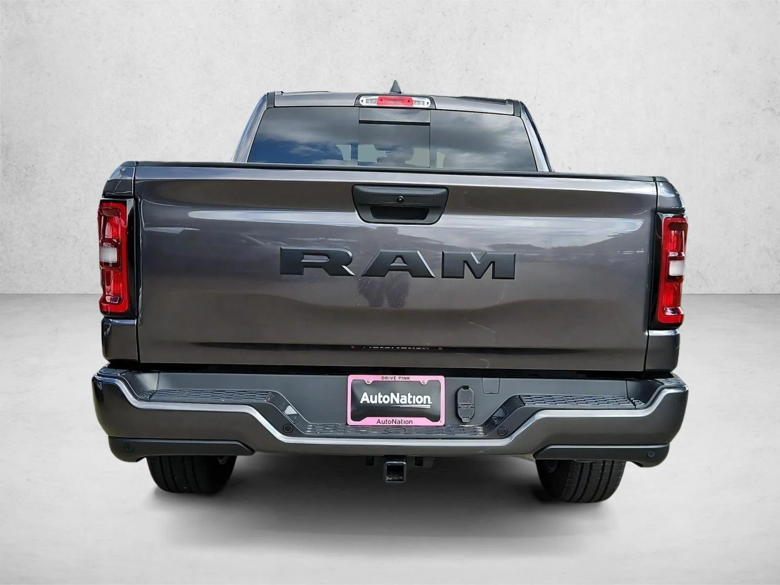 New 2027 Granite Crystal Metallic Clearcoat Ram Express image 8