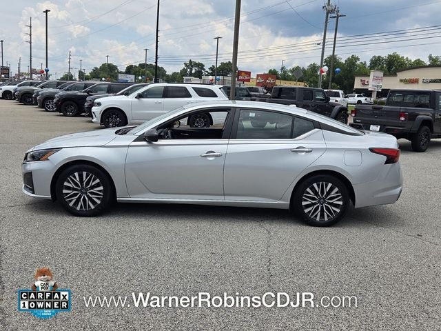 Used 2024 Silver Nissan 2.5 SV image 4
