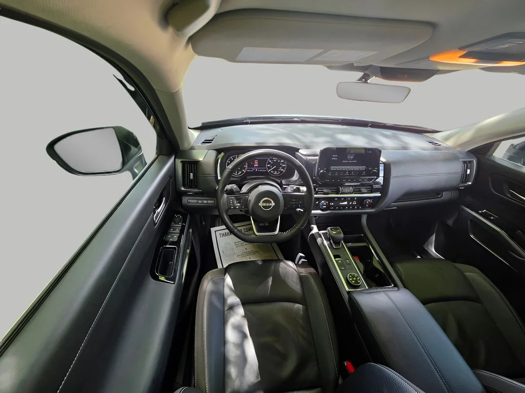 Used 2025 Super Black Nissan SL image 20