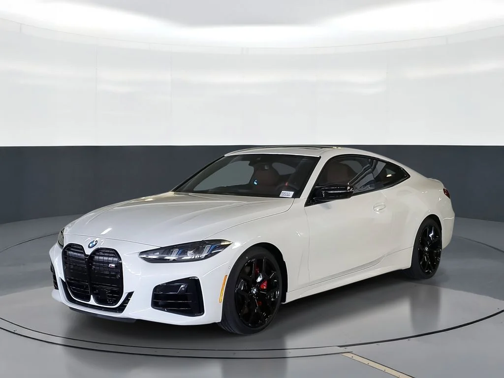 New 2026 Alpine White BMW M440i image 1