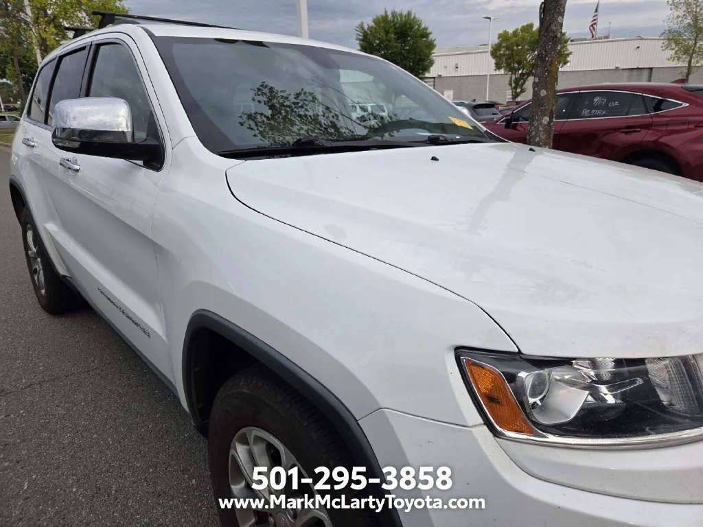 Used 2014 White Jeep Limited image 9