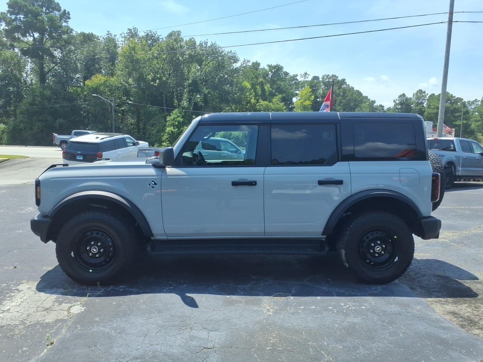 New 2026 Avalanche Gray Ford Outer Banks® image 6