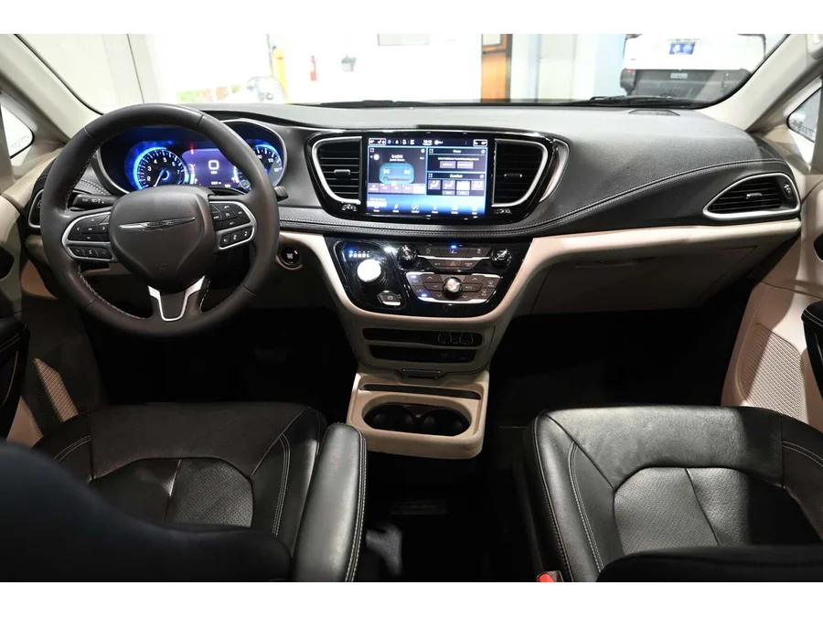 2022 Chrysler Pacifica Touring L - Photo 22