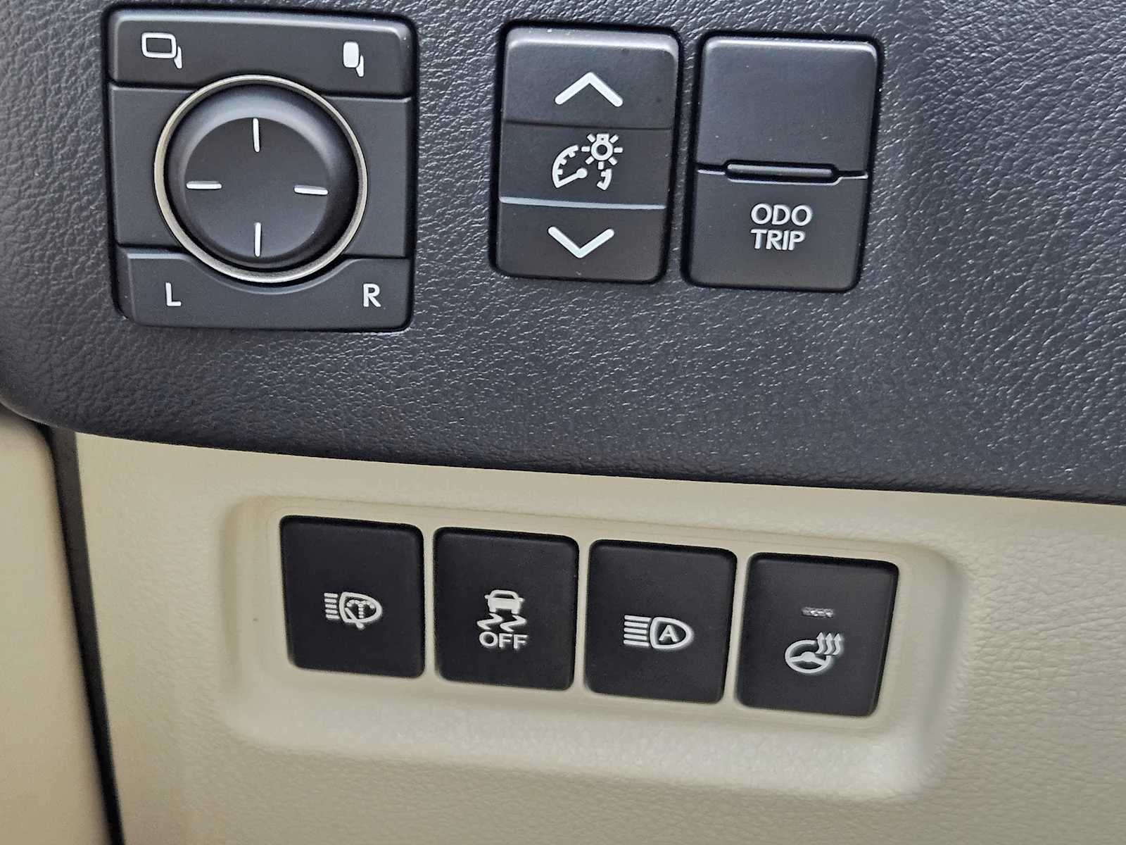 Certified Used 2023 ATOMIC SILVER Lexus Premium image 16