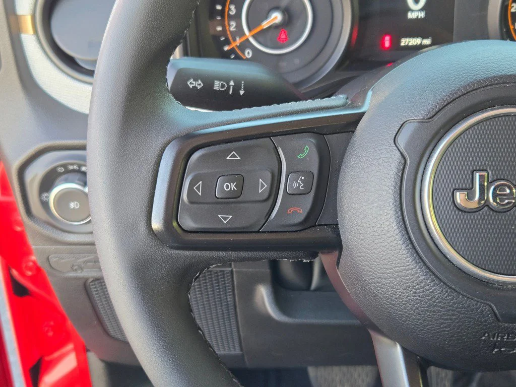 Used 2025 Red Jeep 4-Door Summit 4x4 image 27