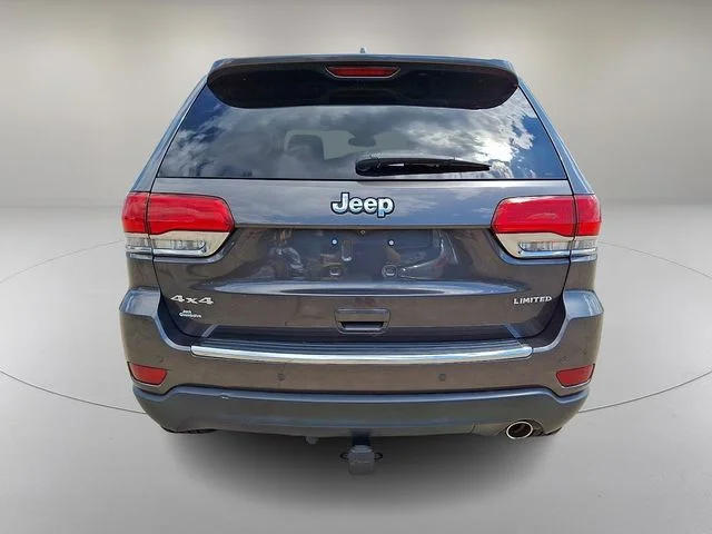 Used 2018 Gray Jeep Limited image 9