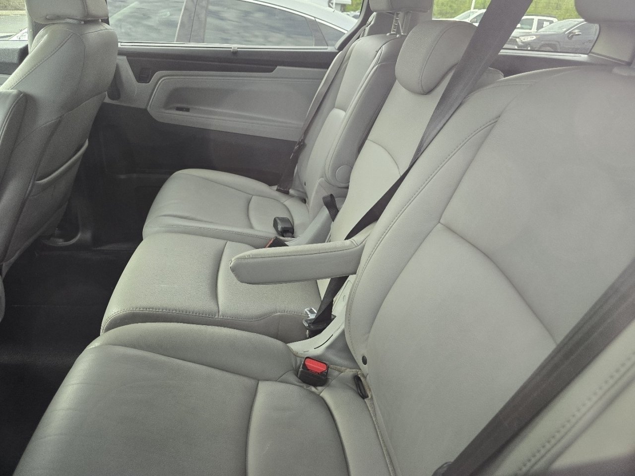 Used 2020  Honda EX-L image 21