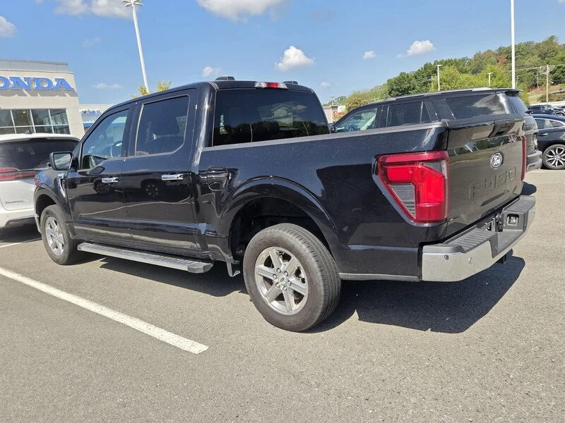 Used 2025 Black Metallic FORD XLT image 2