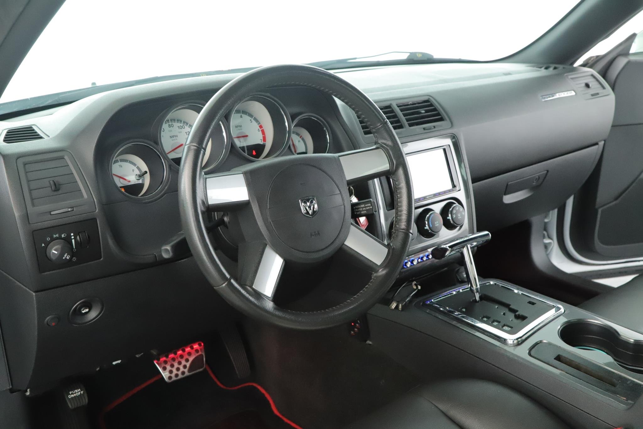 2010 Dodge Challenger R/T - Photo 10