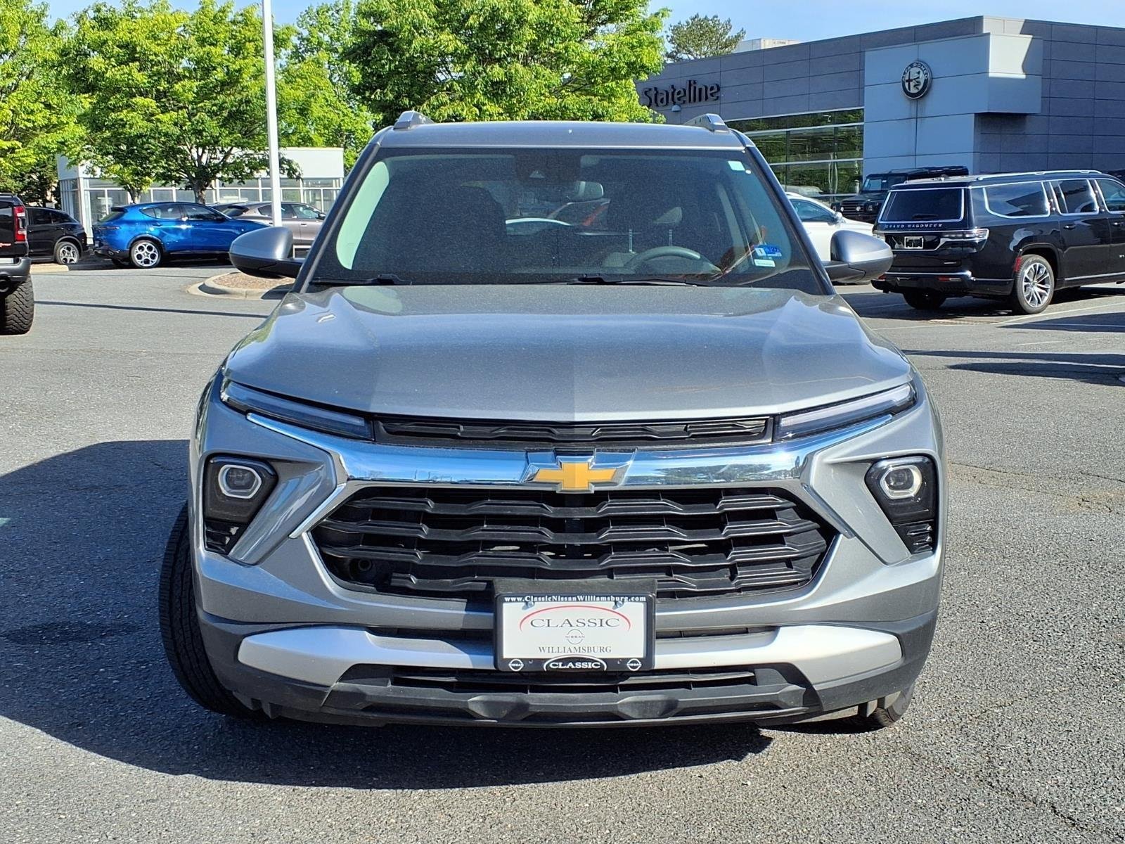 Used 2025 Sterling Gray Metallic Chevrolet LT image 7