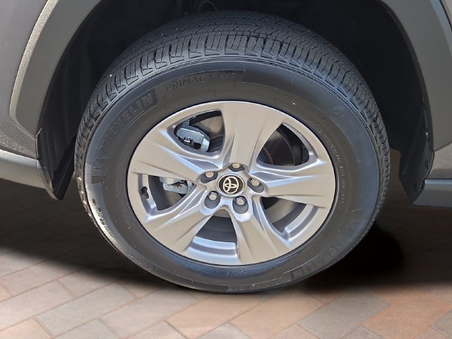 Used 2025 Magnetic Gray Metallic Toyota XLE image 28
