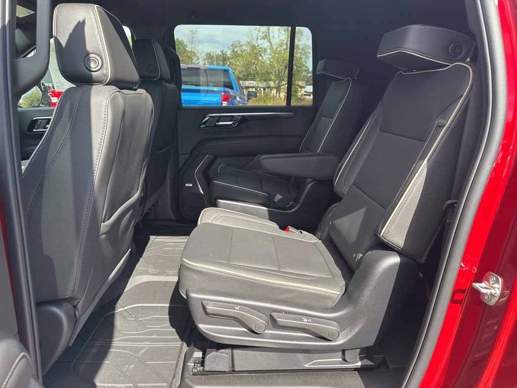 2026 Chevrolet Suburban Premier - Photo 9