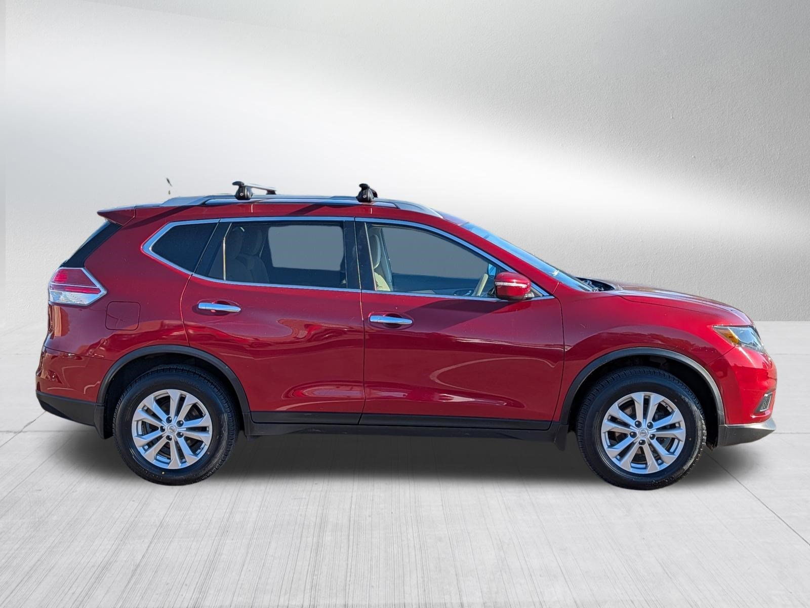 Used 2014 Nissan Rogue SV with VIN 5N1AT2MV7EC751952 for sale in Minneapolis, MN