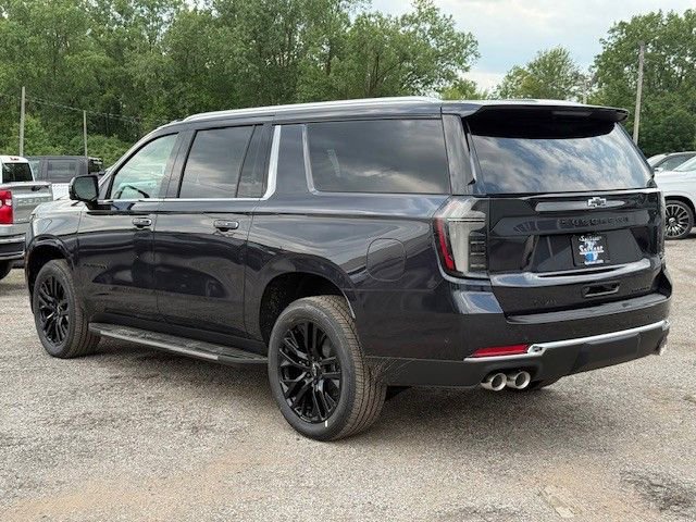 2025 Chevrolet Suburban Premier - Photo 6