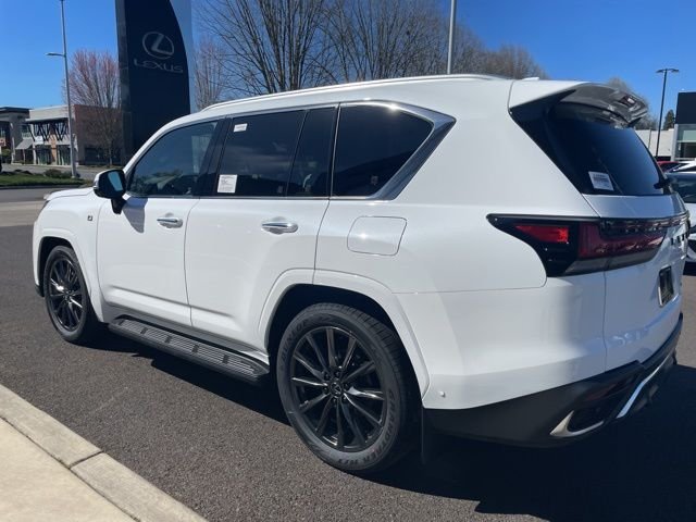 2026 Lexus LX 700h F-Sport - Photo 8